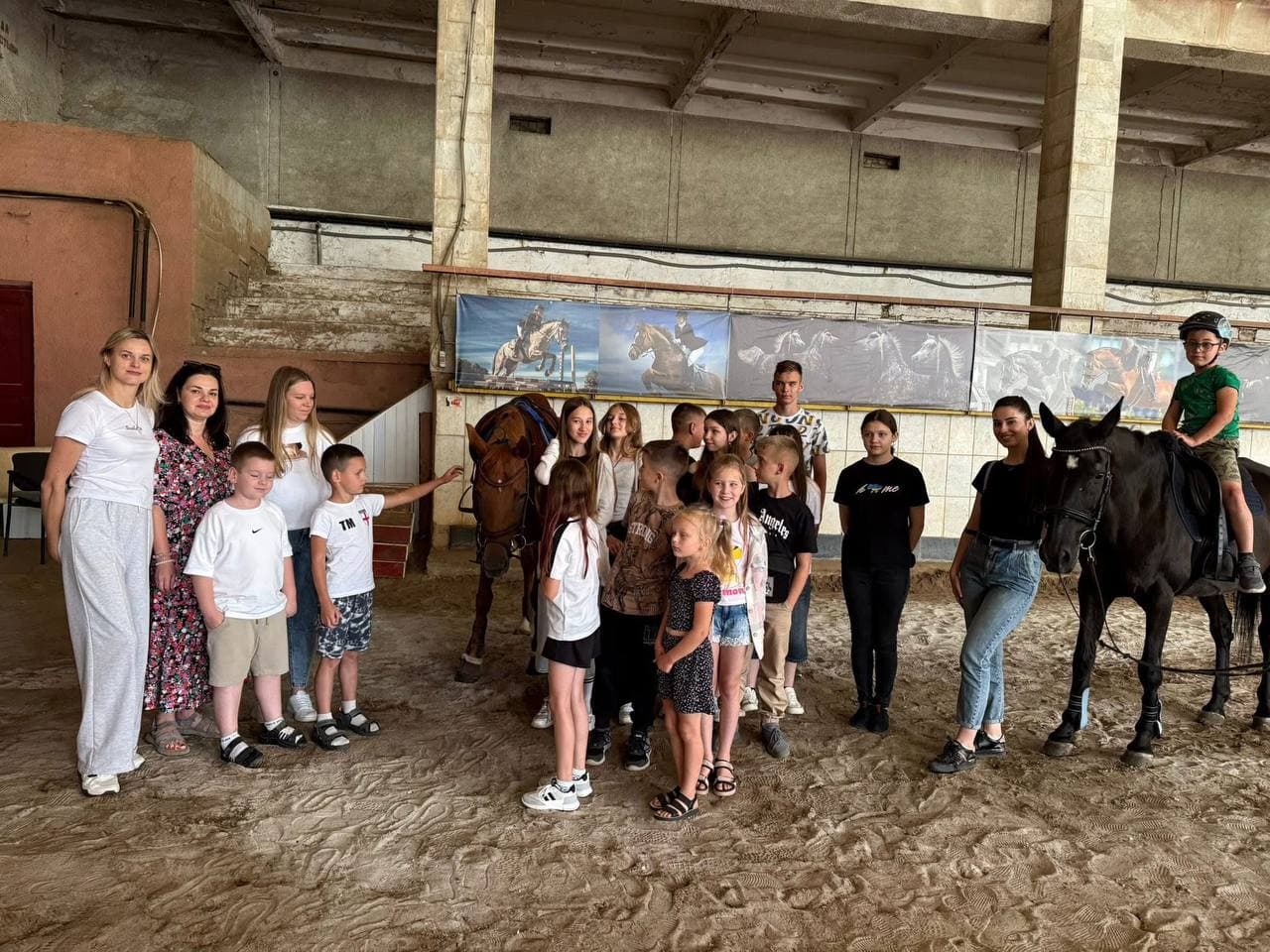 Кінна пригода для дітей захисників